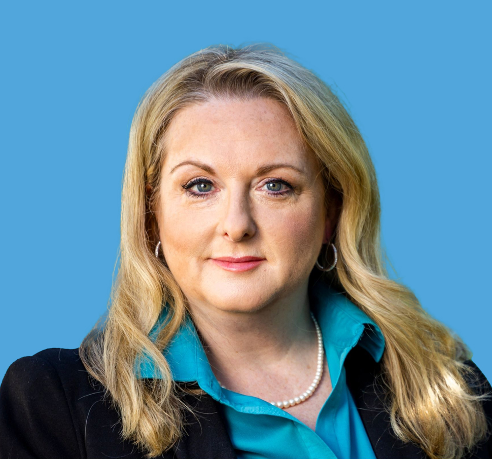 Eileen Hartnett Albillar